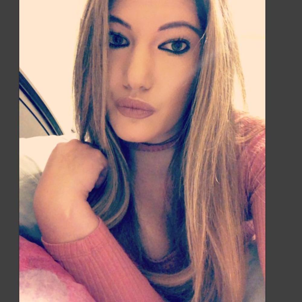 Meet your Posher, Danielle